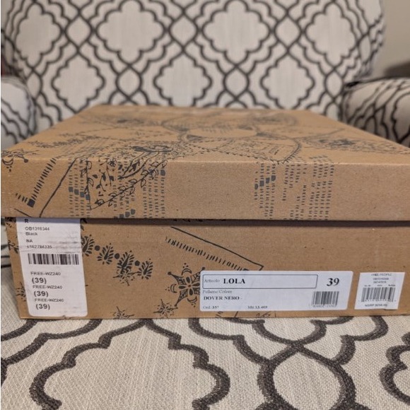 Free People Lola Lug Sole Chelsea Boots - Picture 6 of 6